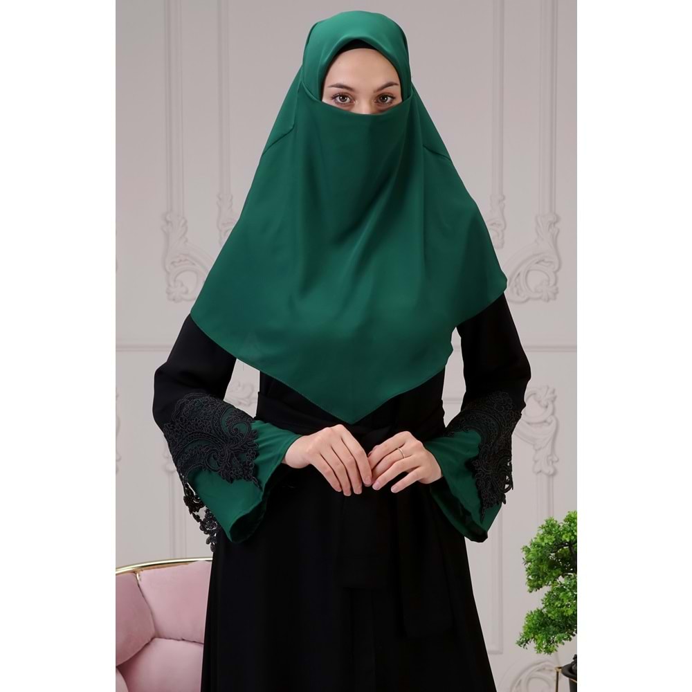 AKILLI BAĞCIKLI PEÇE EŞARP ÖN VE ARKA ÜÇGEN KESİM, ZÜMRÜT YEŞİLİ